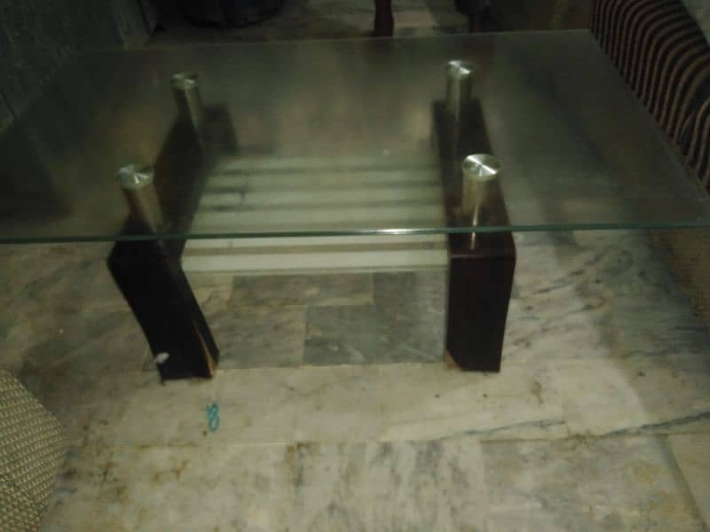 Drawing room center table with mirror 4