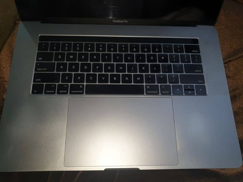 Mac Book 1