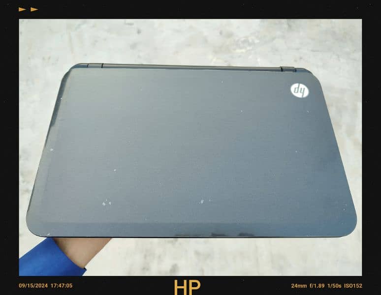 HP Pavilion Sleekbook 15-b001ee 1