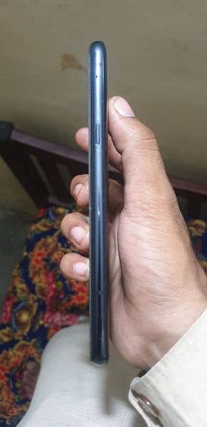 LG G8x ThinQ for sale 5