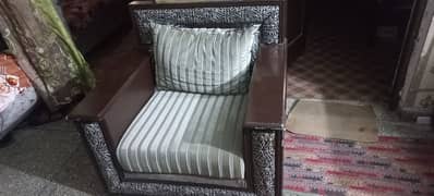 sofa in good condition