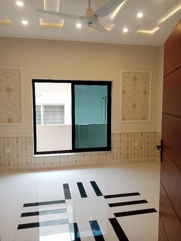 Brand New Modern Design Beautiful Luxurious A++ Construction & Finishing And Tiles Flooring House Available For Rent 12