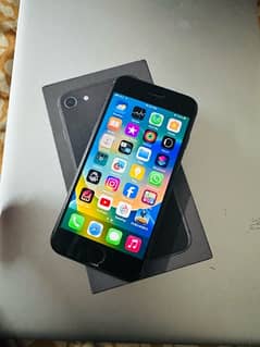 iPhone 8 64 gb PTA