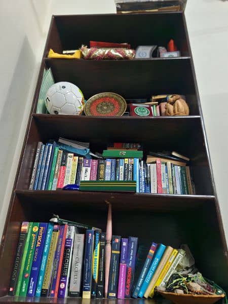 Book Shelf 0