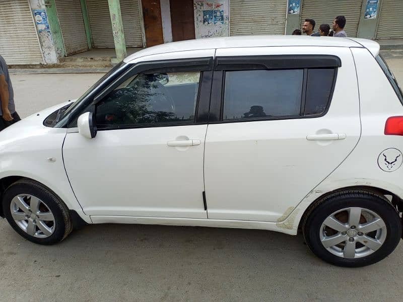 Suzuki Swift 2013 1