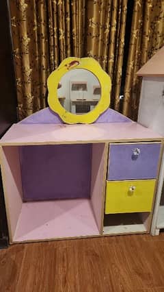 dressing table