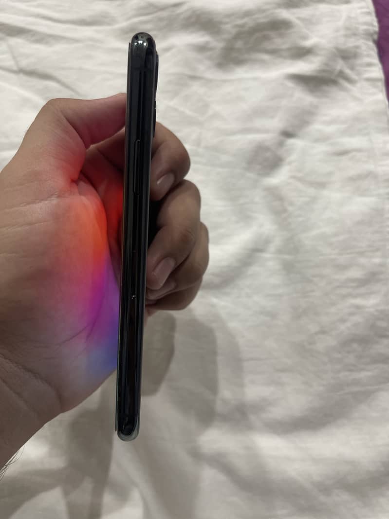 iPhone 11 Pro 03315004595 2