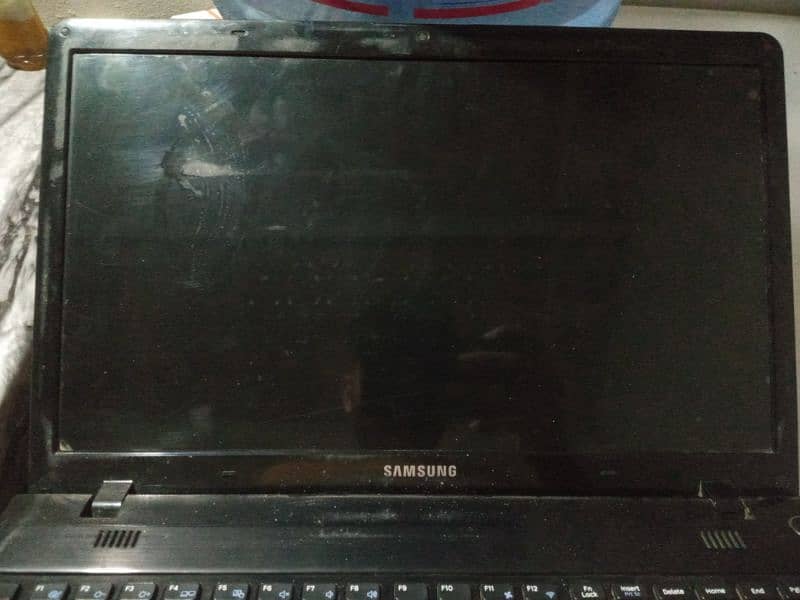 Samsung Laptop AMD 1