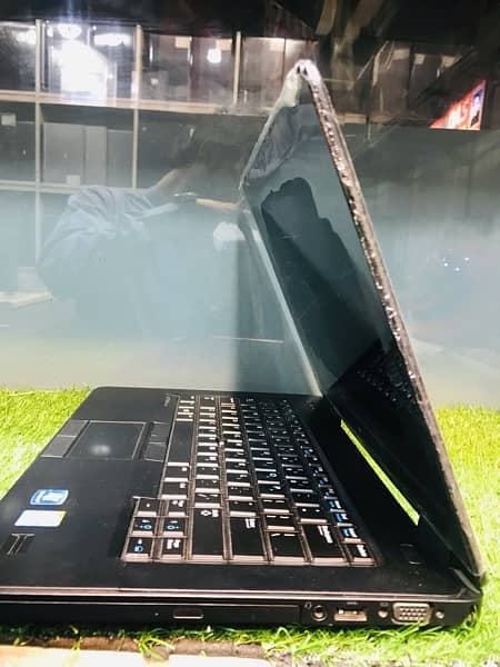 Dell laptop latitude 5440 3