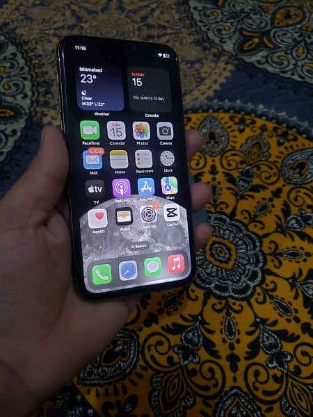 iPhone 11 Pro 64gb jv Non PTA all ok condition pic mein dakhlo 1