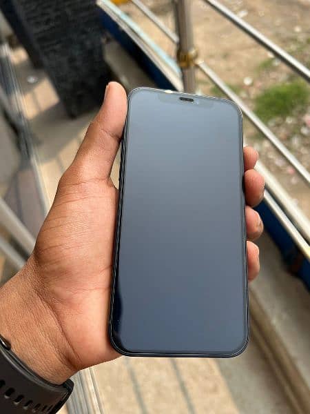 10/10 non pta Iphone 12 64 gb 4