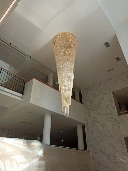 Chandelier 2