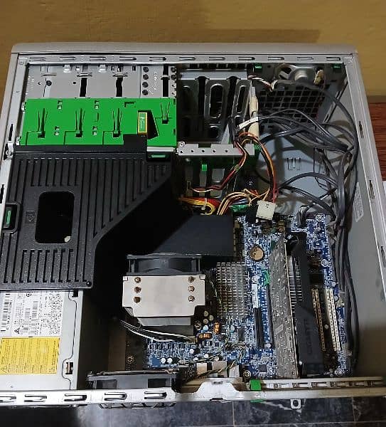 Hp Z400 workstation 0