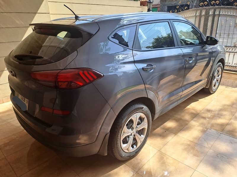 Hyundai Tucson 2018 Manual Gear 10