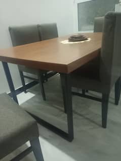 6chair dining table. Hardly use 2/3 time