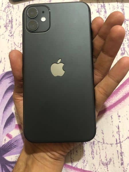 iPhone 11 64GB 3