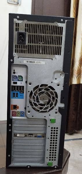 Hp Z420 Desktop 2