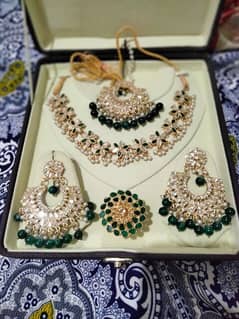 jewellery set