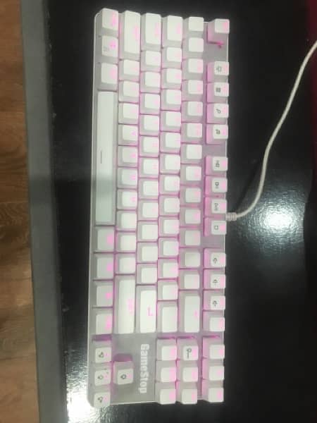 mechanical / gaming keyboard 4