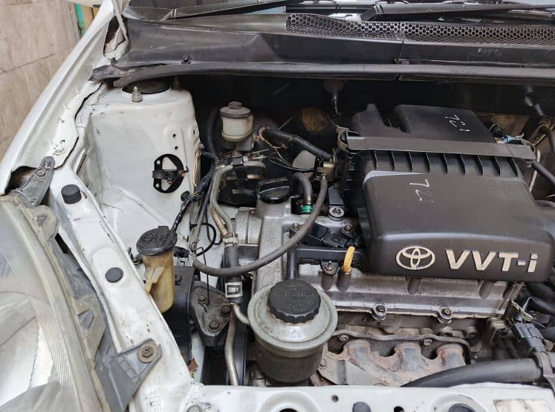 Toyota Vitz 1000cc 15