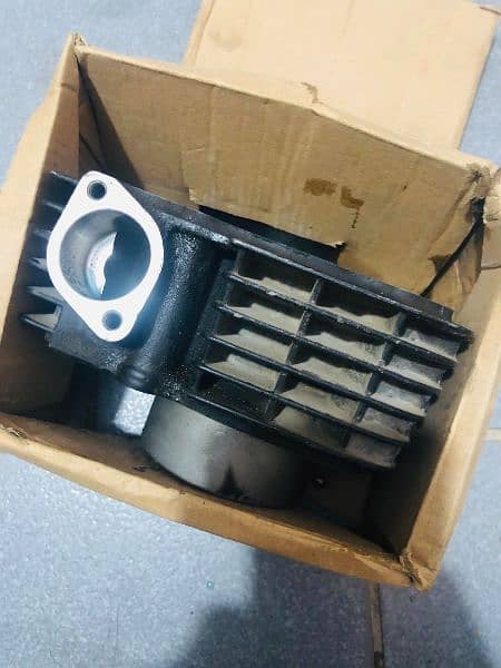 cb150f original head cylinder 1