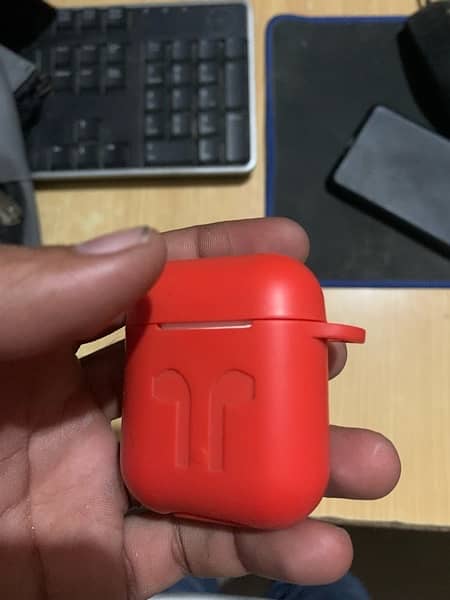 apple 2nd gen earphones 1