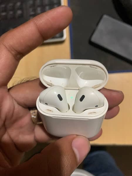 apple 2nd gen earphones 4