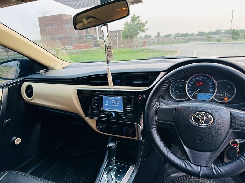 Toyota Corolla XLI 2018 Auto (Army Offr Used) 11