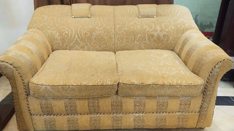 7 Seater Sofa Available for Sale 3