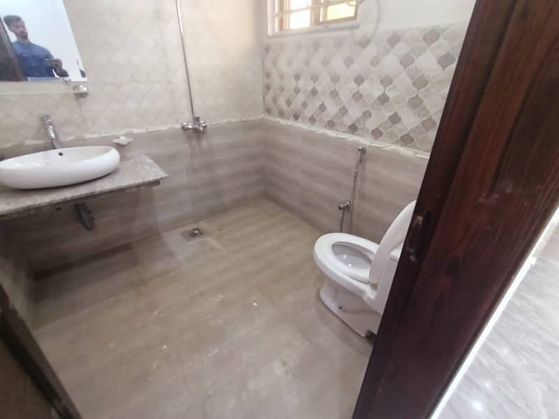 Prime Location 5 Marla House Available In Jubilee Town For rent 2