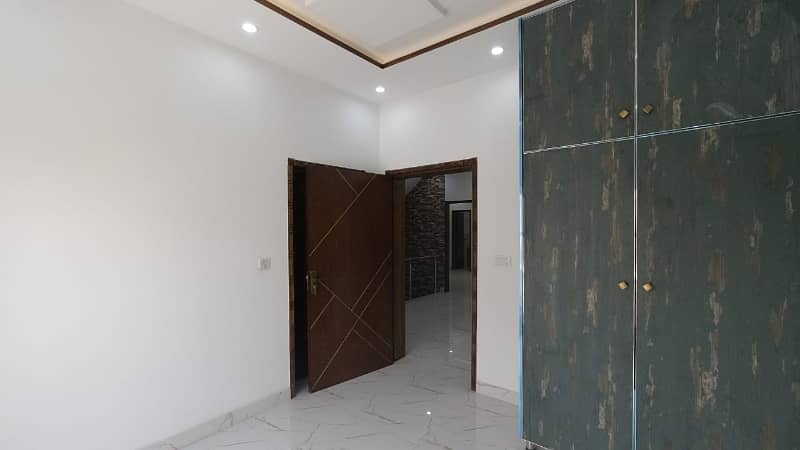 Prime Location 5 Marla House Available In Jubilee Town For rent 5