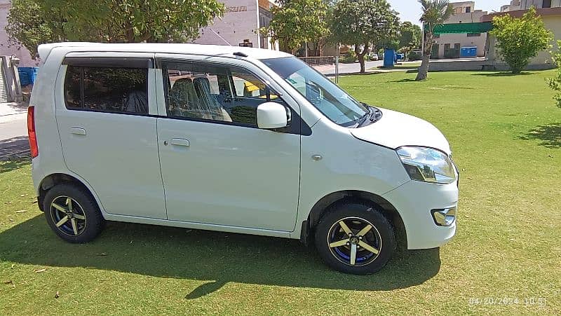 Suzuki Wagon R 2018 3