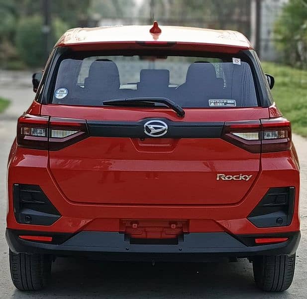 Daihatsu Rocky 2020 3