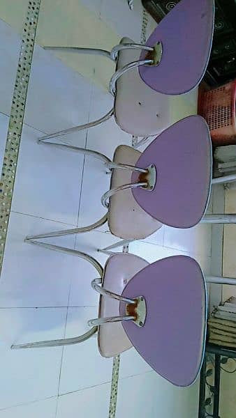 Triangle shape dining with 3 chair set 2