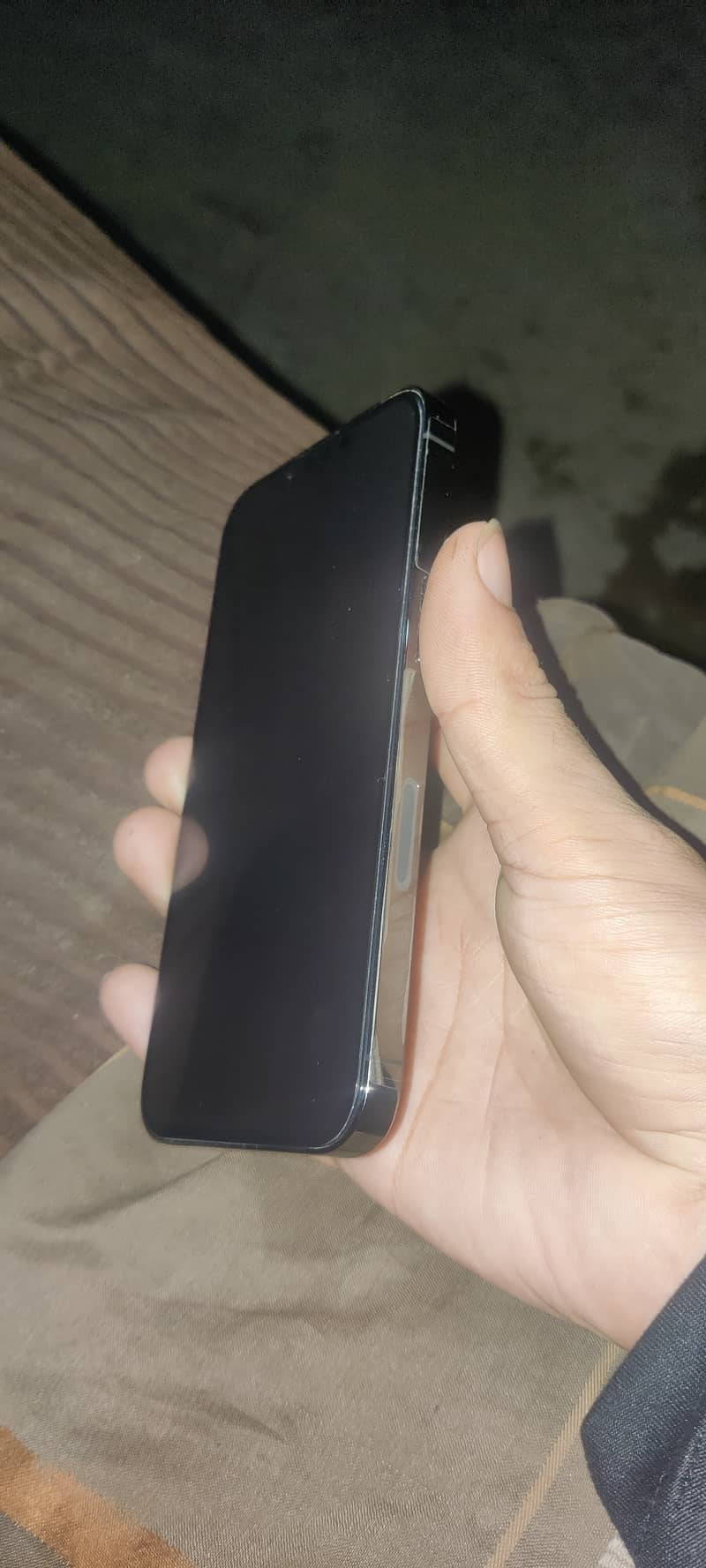 128 gb  iphone 10/10 condition 84 battery  health 0