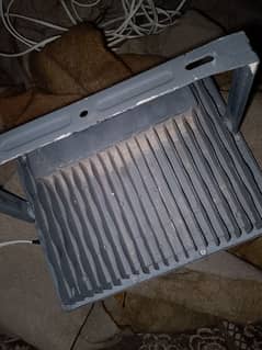 Samsung 100 watts ip65 led light 10/8 condition