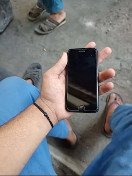 iphone se 2020 condition 10/9 3