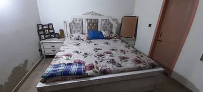 king size wooden branded bed for sale