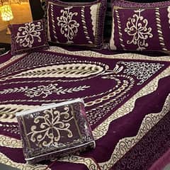 4 pcs velvet jaquard bedsheet