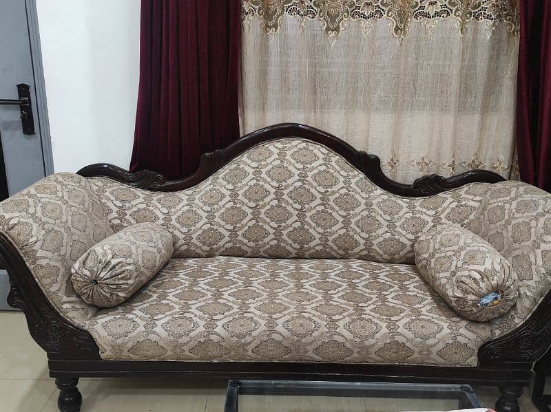 Sofa for sale 0