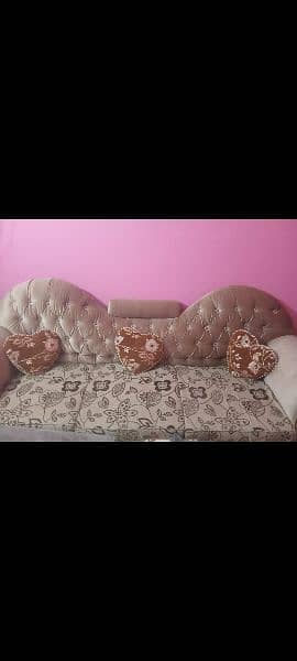 i want to sale 7 seater sofa set with table 0