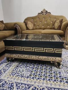 Khobsurat 4 Seater sofa + Table for sale