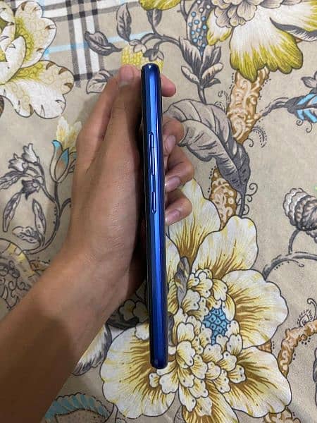 I'm selling my realme c12 3