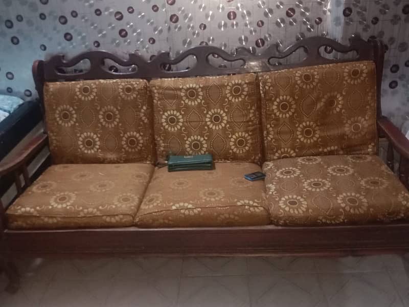 bedroom set for sale read add 1