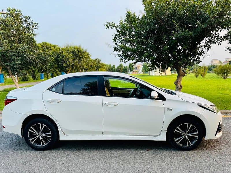 Toyota Corolla Altis 2018 4