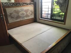 King Size Wooden fancy Bed 0