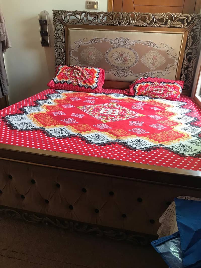 King Size Wooden fancy Bed 5