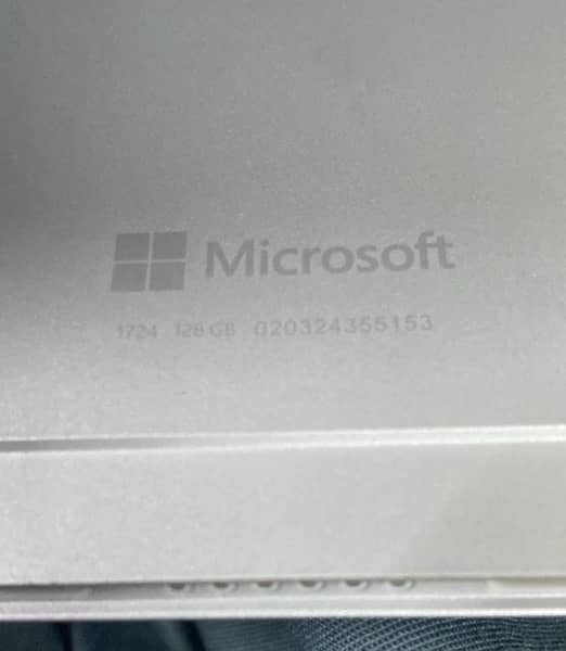 Microsoft surface 128Gb touch 4