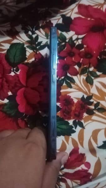 infinix note 40 8+8 GB 256 GB 10 BY 10 6