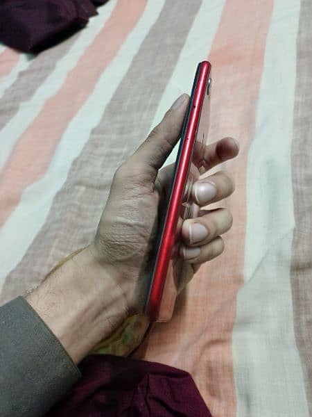 Oppo F7 64GB Red 1